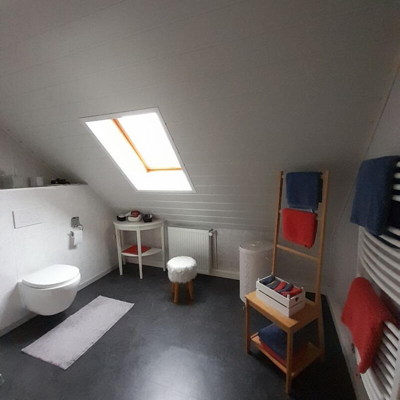 Ferienwohnung - Bad - Ellenz-Poltersdorf / Mosel