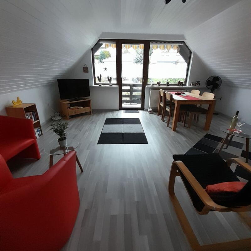 Ferienwohnung - Wohnzimmer - Ellenz-Poltersdorf / Mosel