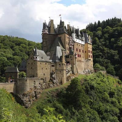 mehr Informationen zur Burg Eltz